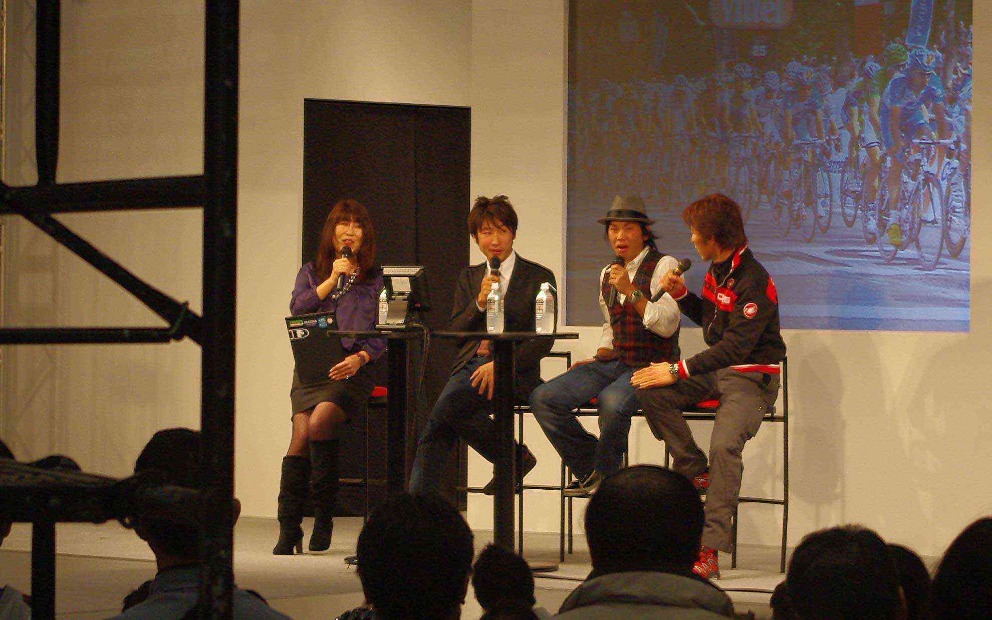 フミ、ユキヤ、今中さんのトークショー。豪華だ・・・。