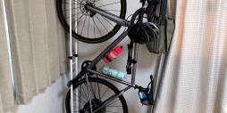 縦置きバイクスタンド買いました。