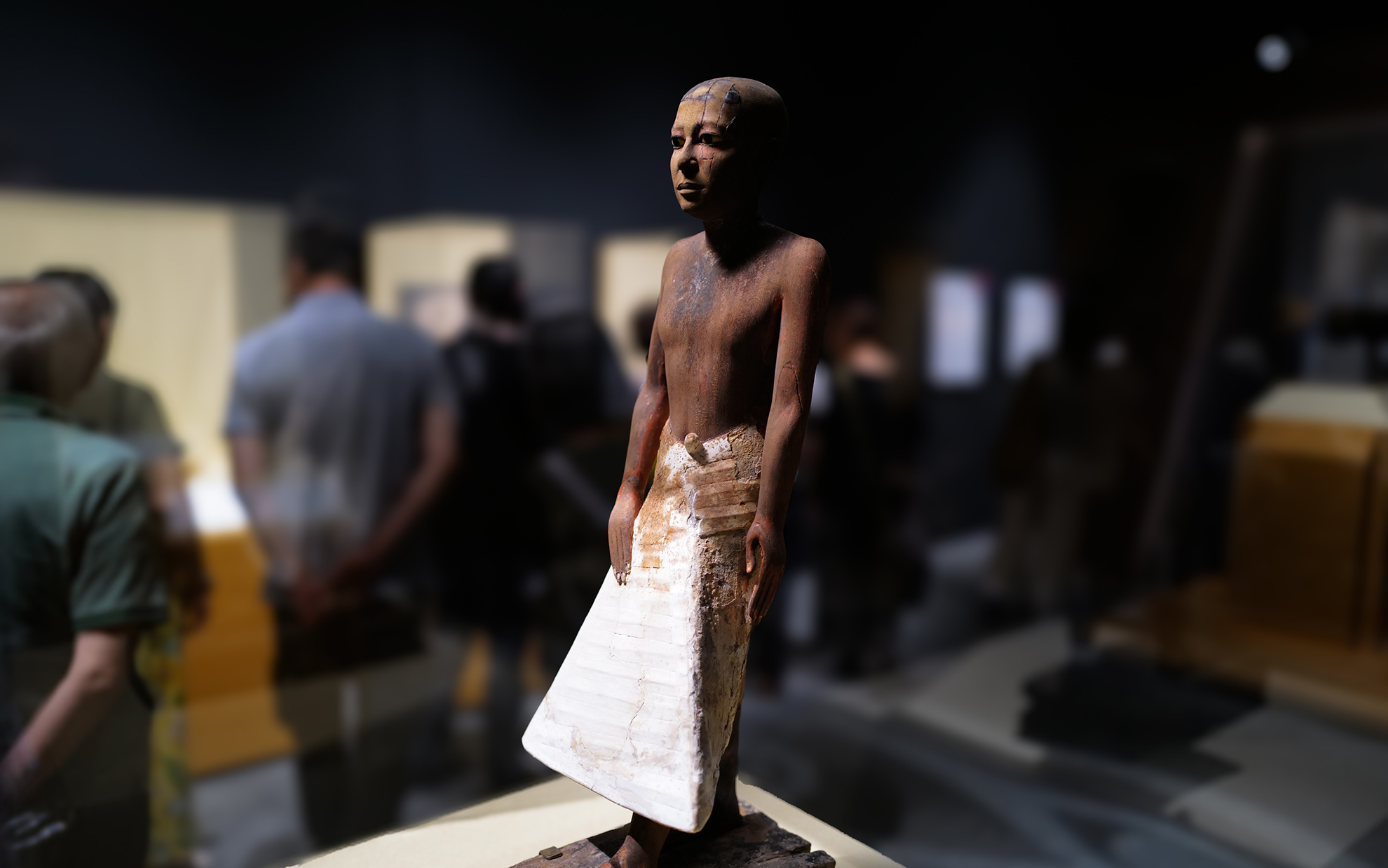 高官メチェチィの像。紀元前2371〜紀元前2288年頃