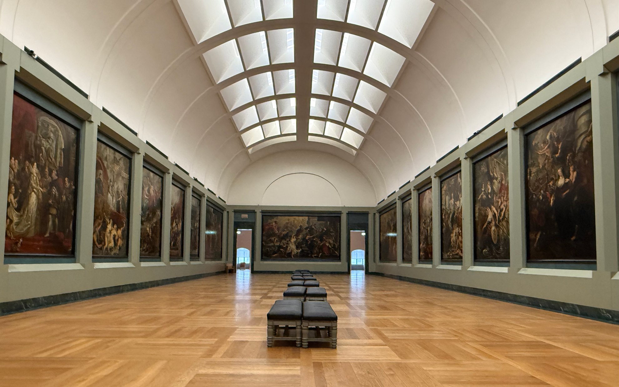 誰もいない美術館でボーッと過ごすのもよかった。