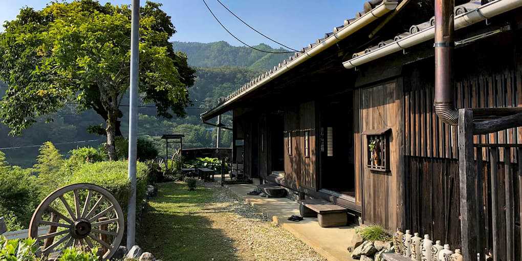 紋屋へコーヒーを飲みに